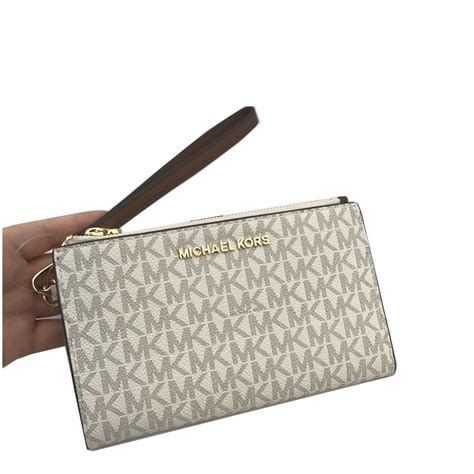 Michael, Michael Kors Essential Zip Wallet or Wristlet Natural 